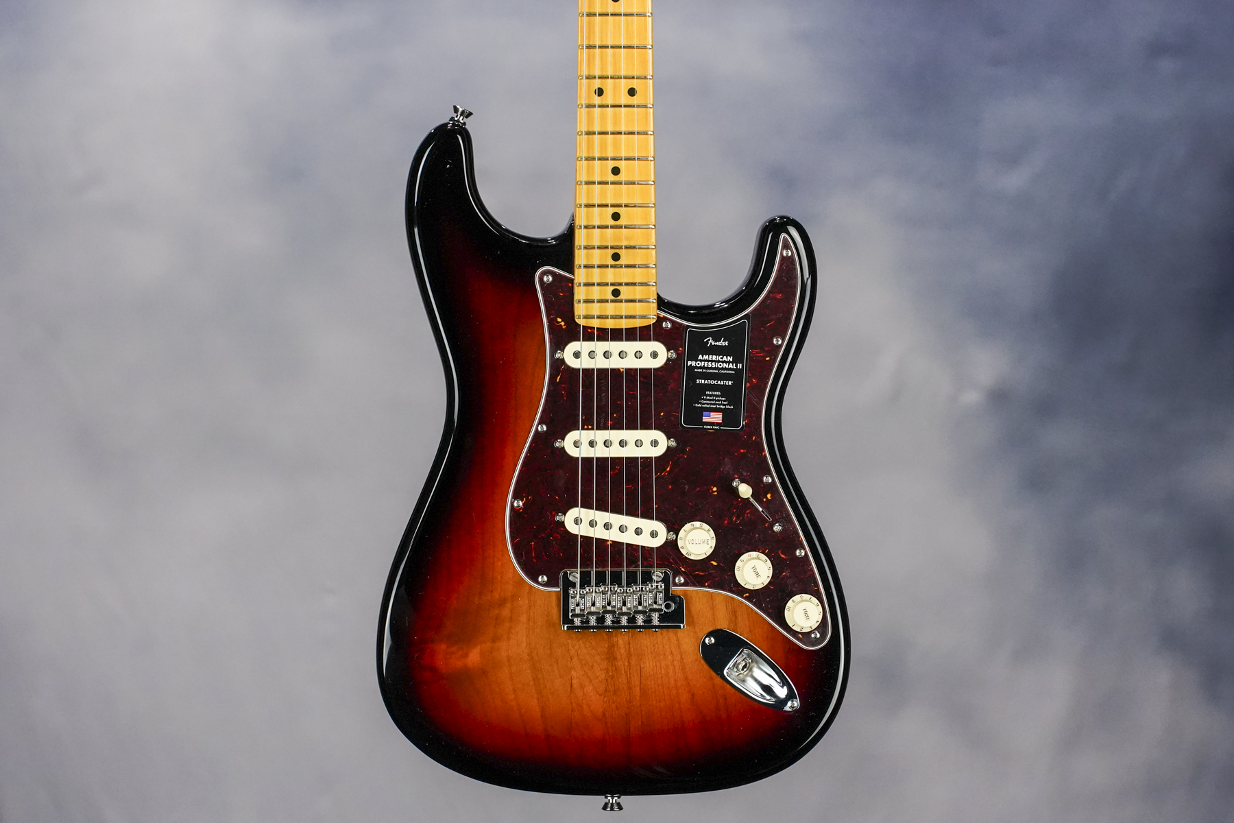 American Professional II Stratocaster, 3-Color Sunburst, Maple FB