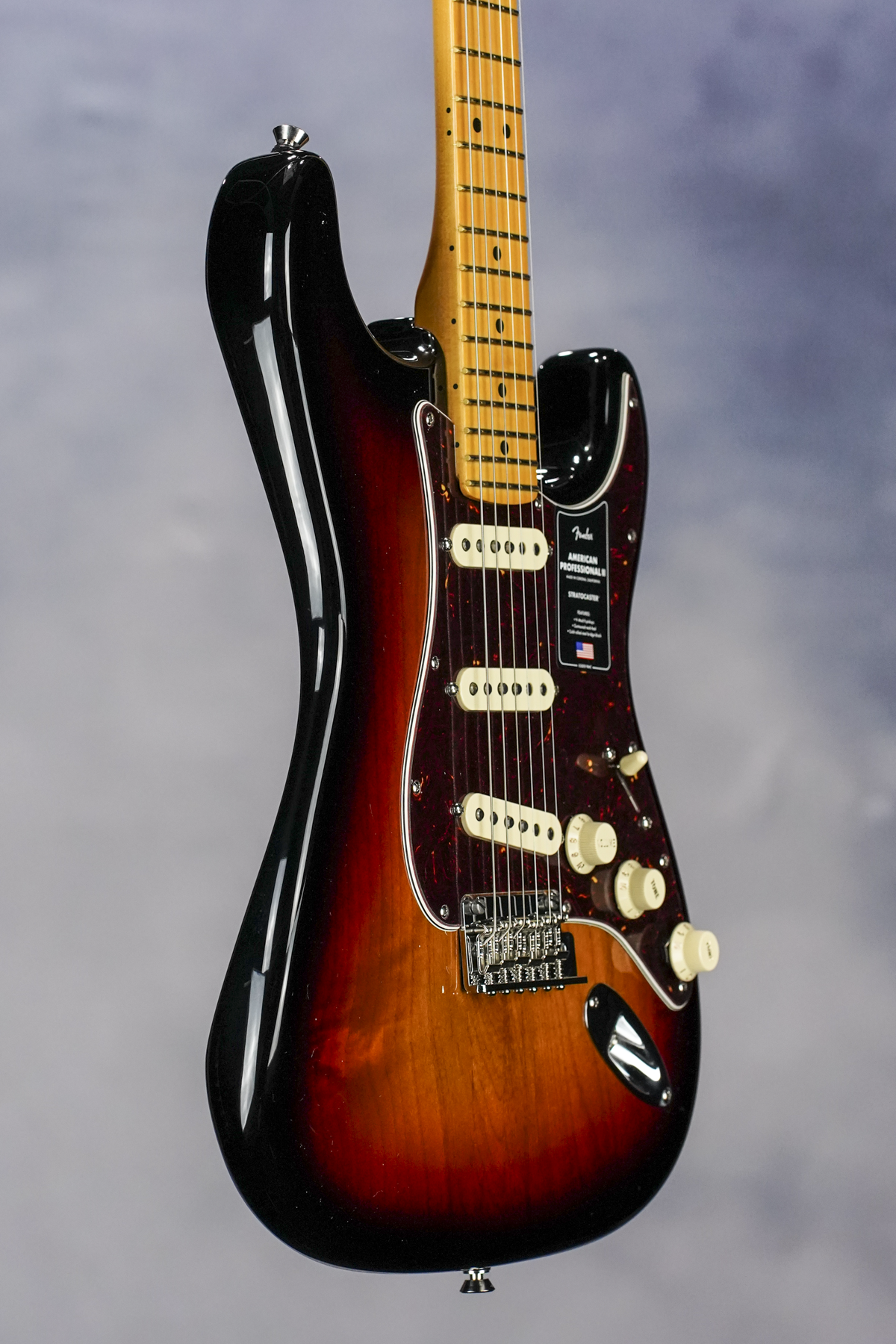 American Professional II Stratocaster, 3-Color Sunburst, Maple FB