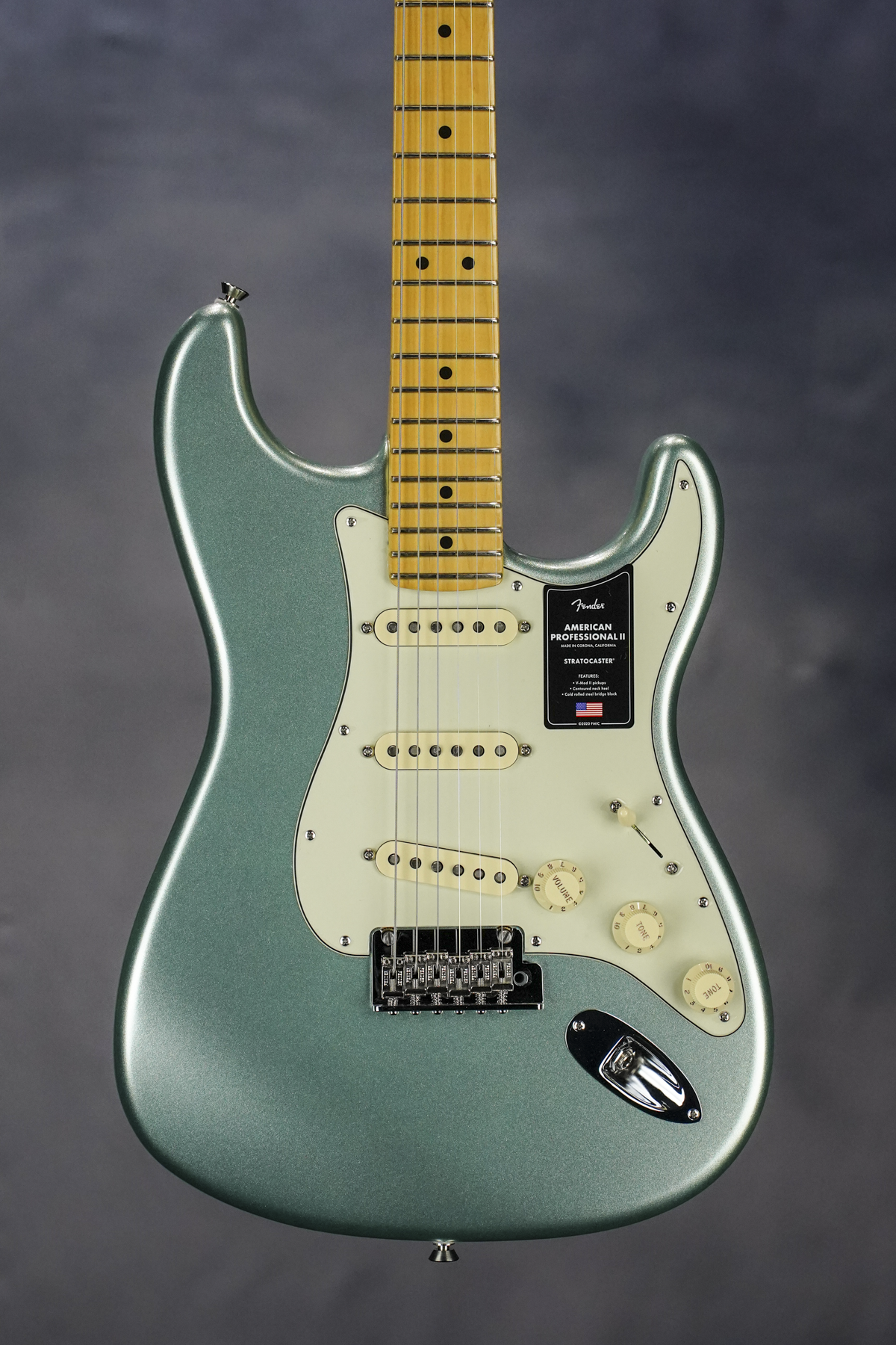 American Professional II Stratocaster, Mystic Surf Green, Maple FB