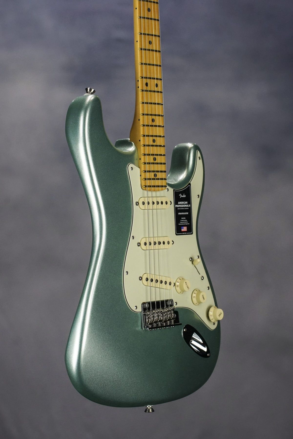 American Professional II Stratocaster, Mystic Surf Green, Maple FB