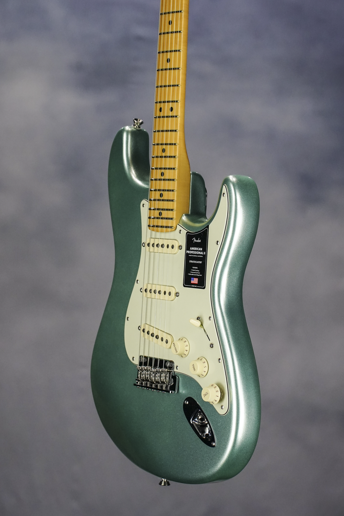 American Professional II Stratocaster, Mystic Surf Green, Maple FB