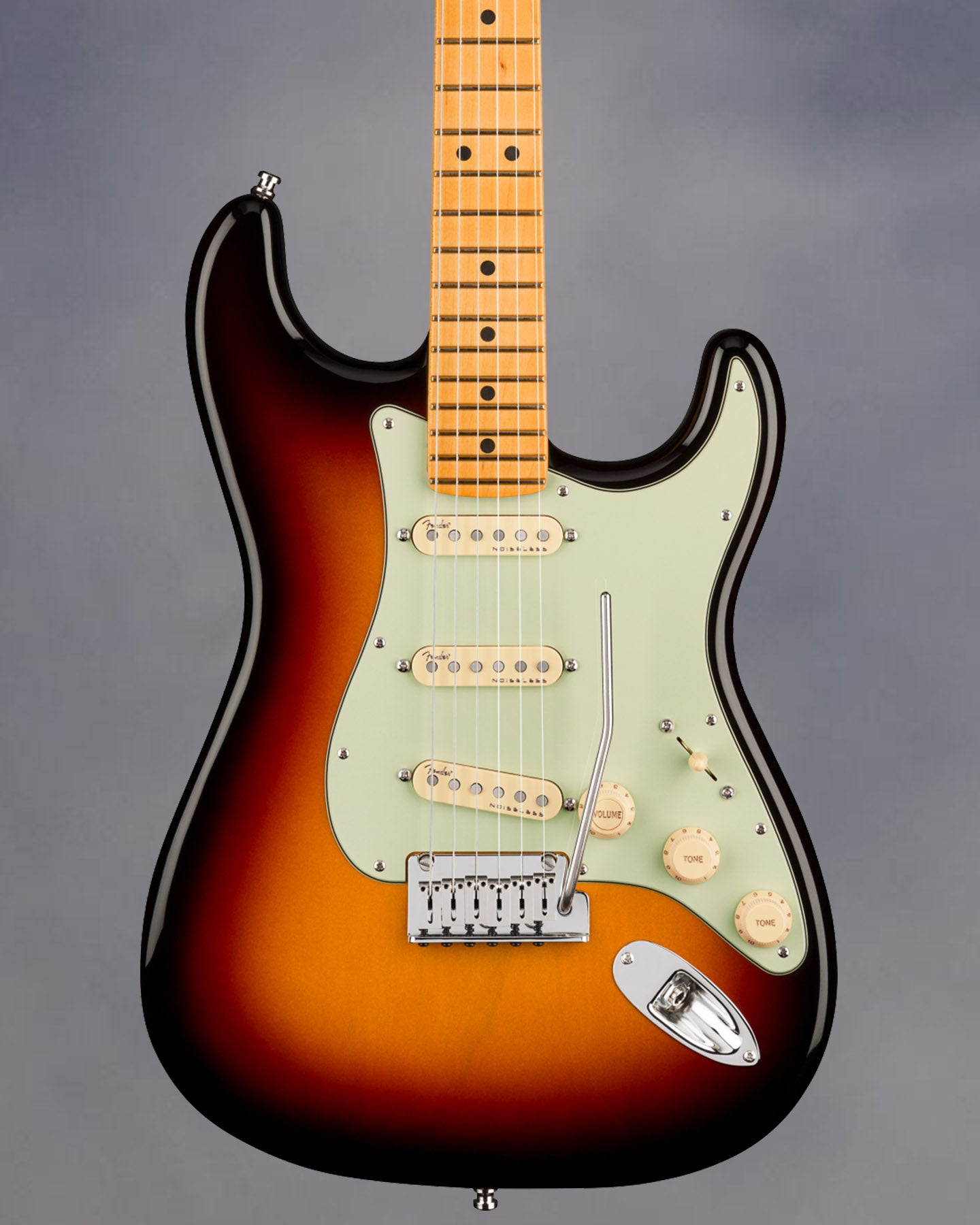 American Ultra Strat, Maple Neck, Ultraburst