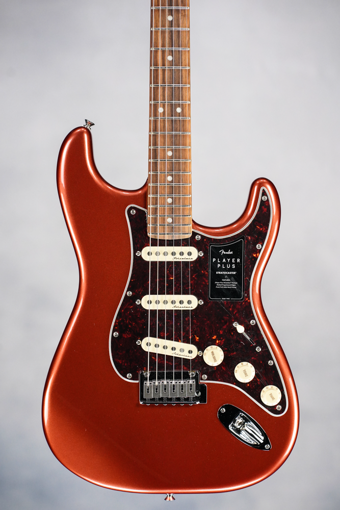 Player Plus Stratocaster, Pau Ferro Fingerboard, Aged Candy Apple Red