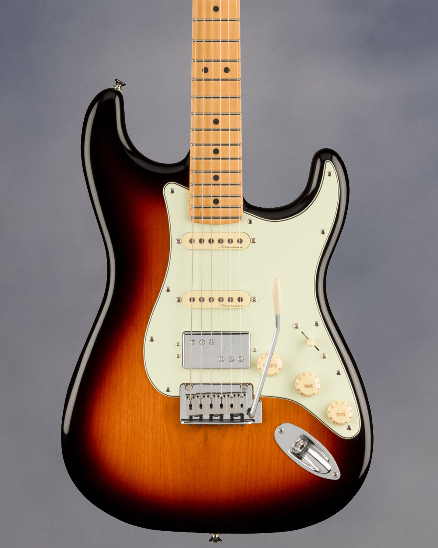 Player Plus Stratocaster HSS, Maple Fingerboard, 3-Color Sunburst