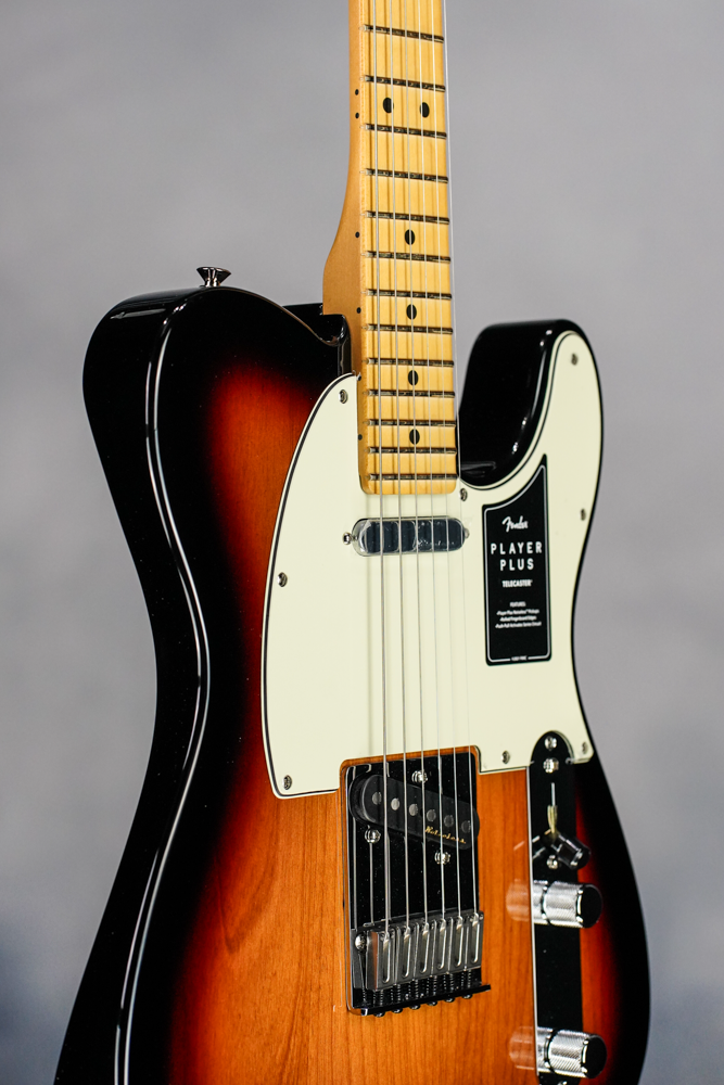 Player Plus Telecaster, Maple Fingerboard, 3-Color Sunburst