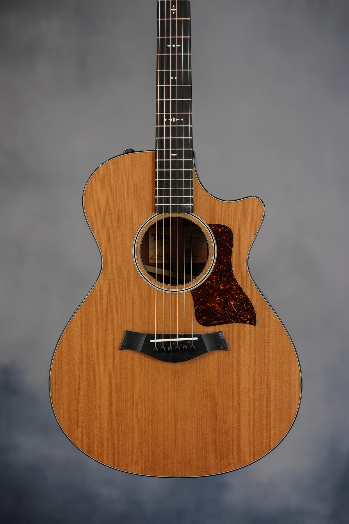 512ce Grand Concert Cutaway Acoustic-Electric Guitar, Natural