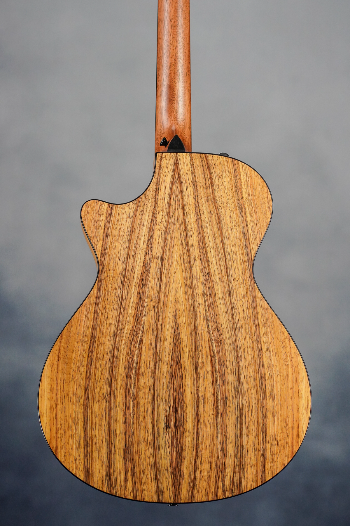 722ce Koa Top, Koa Back and Sides