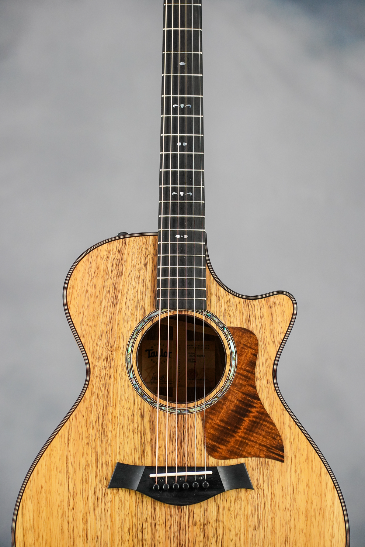 722ce Koa Top, Koa Back and Sides