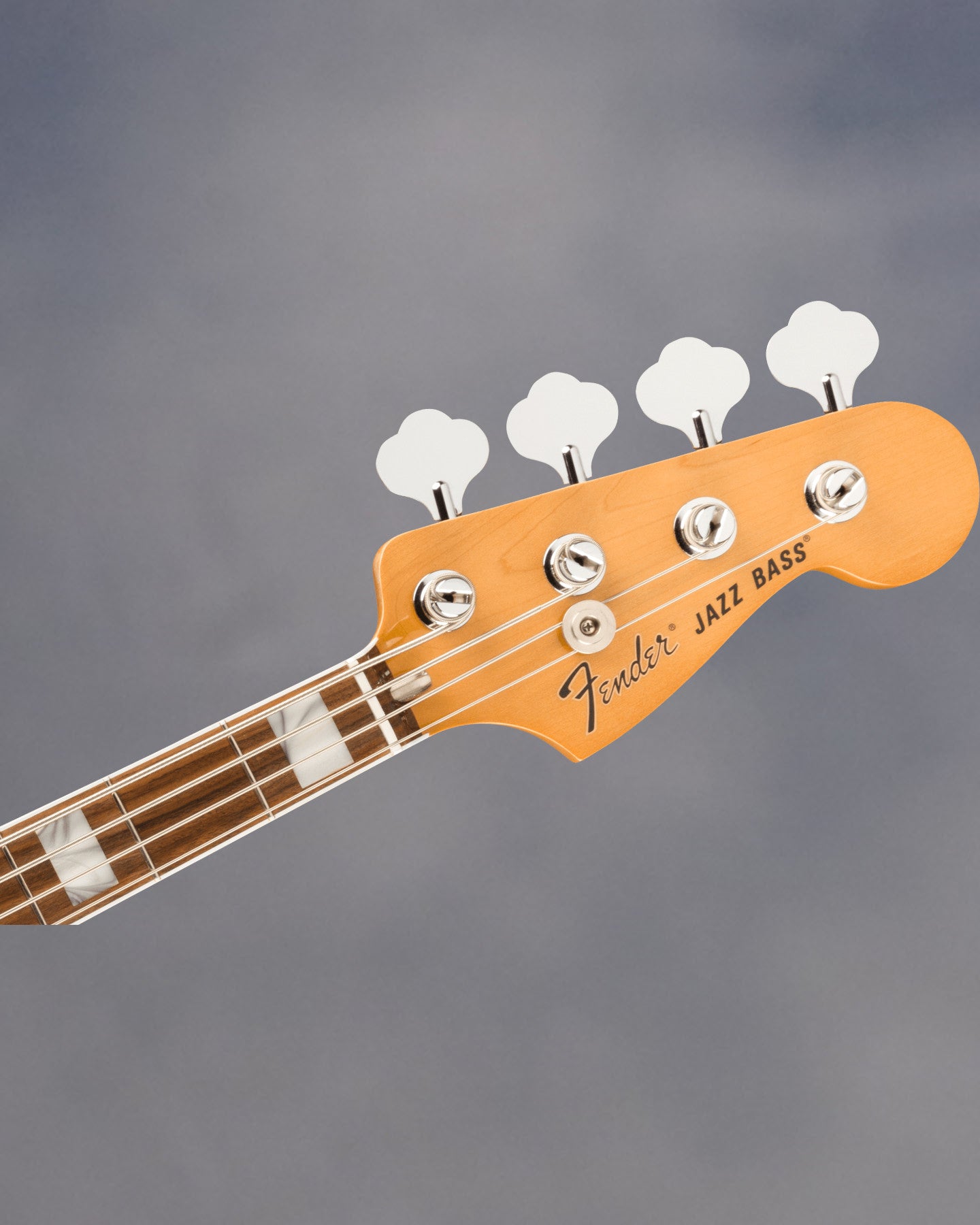 Vintera '70s Jazz Bass®, Pau Ferro Fingerboard, 3-Color Sunburst