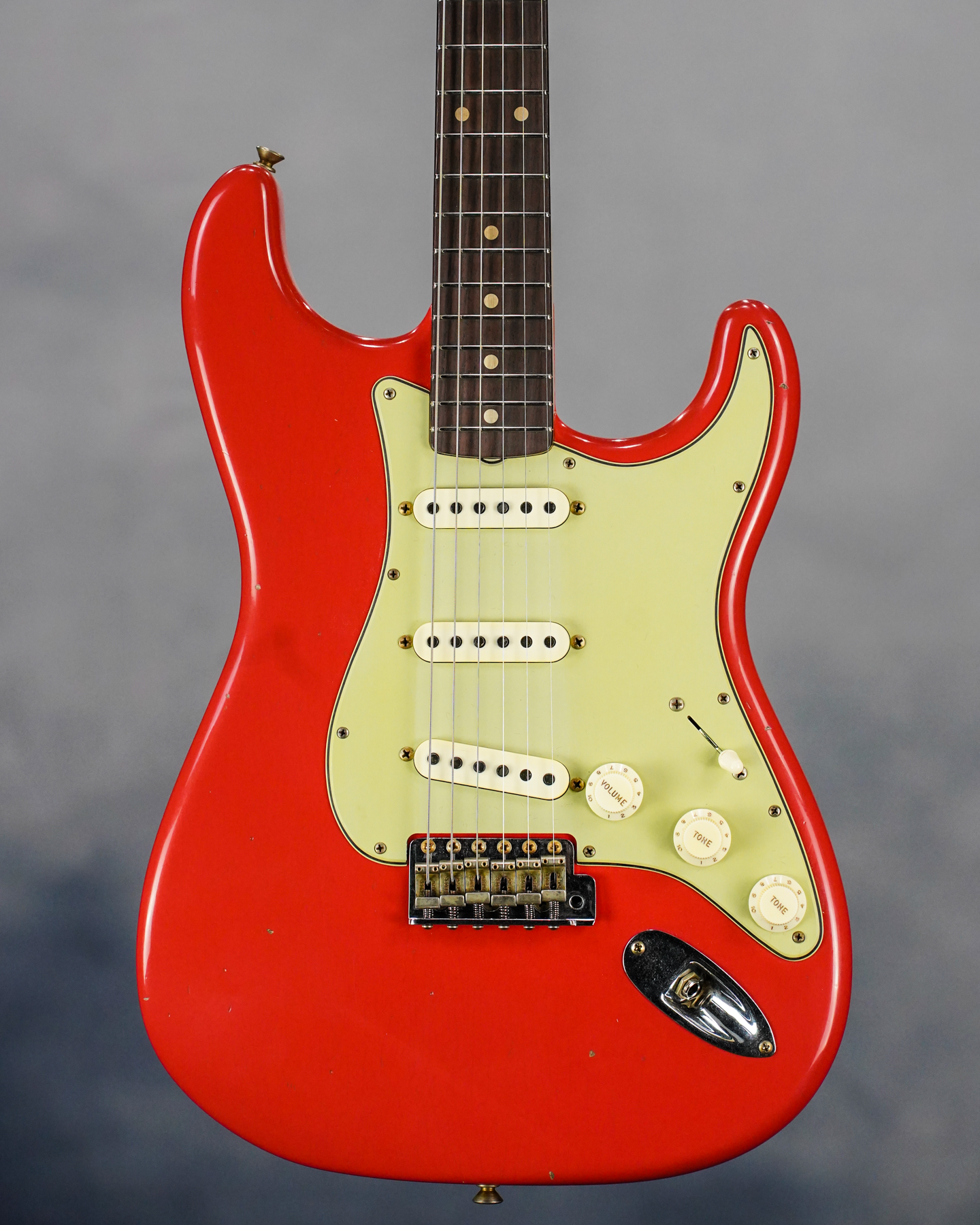 Custom Shop LE '62/'63 Strat Journeyman Aged F Red