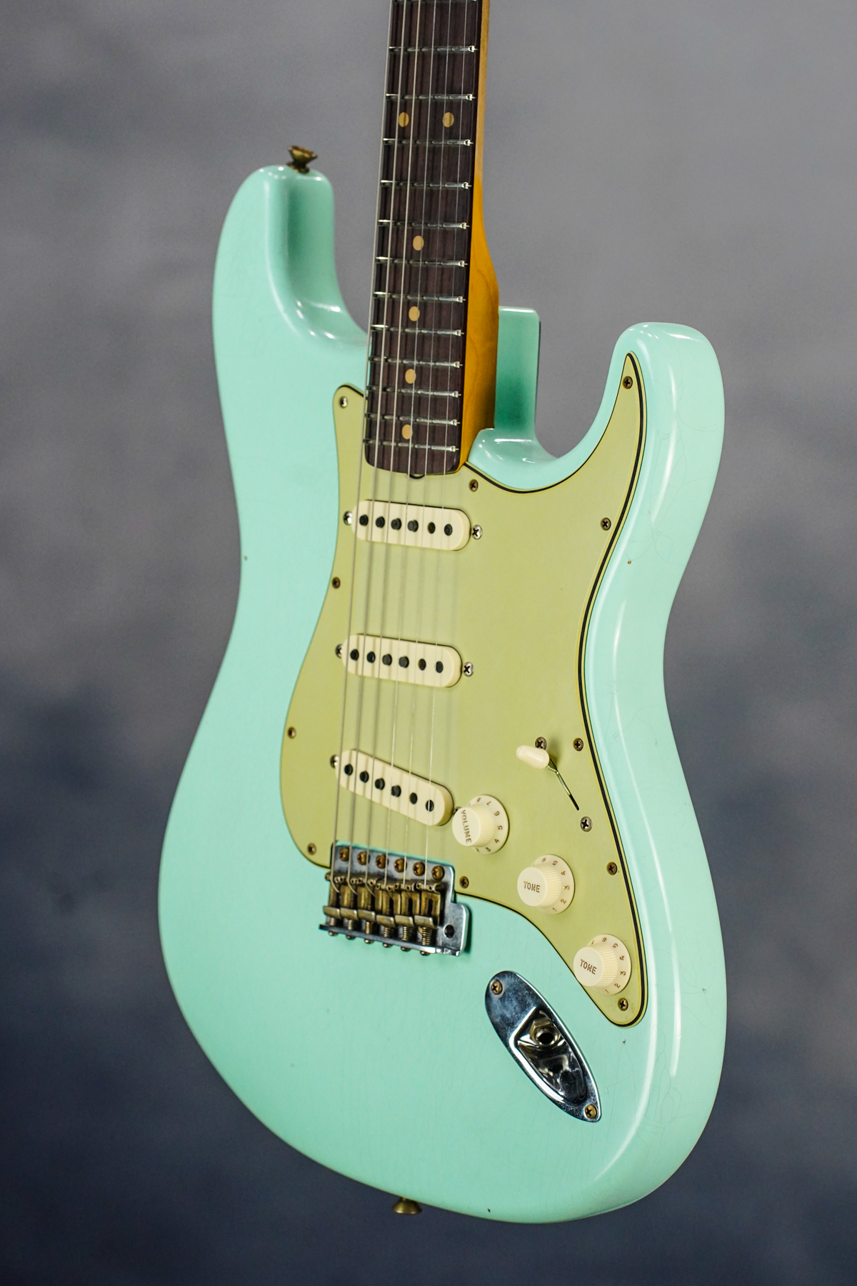 Ltd 60 Strat Journeyman Faded/Aged Surf Green