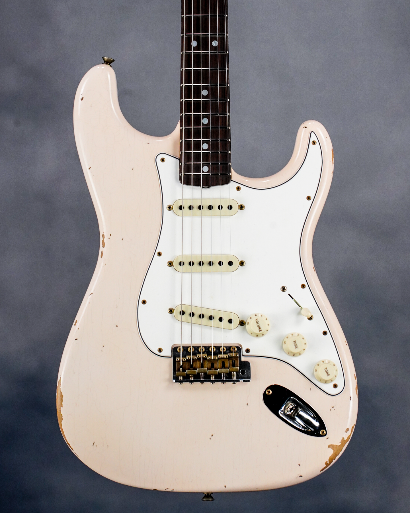 Limited Edition 64' Stratocaster Relic - Super Faded Aged Shell Pink