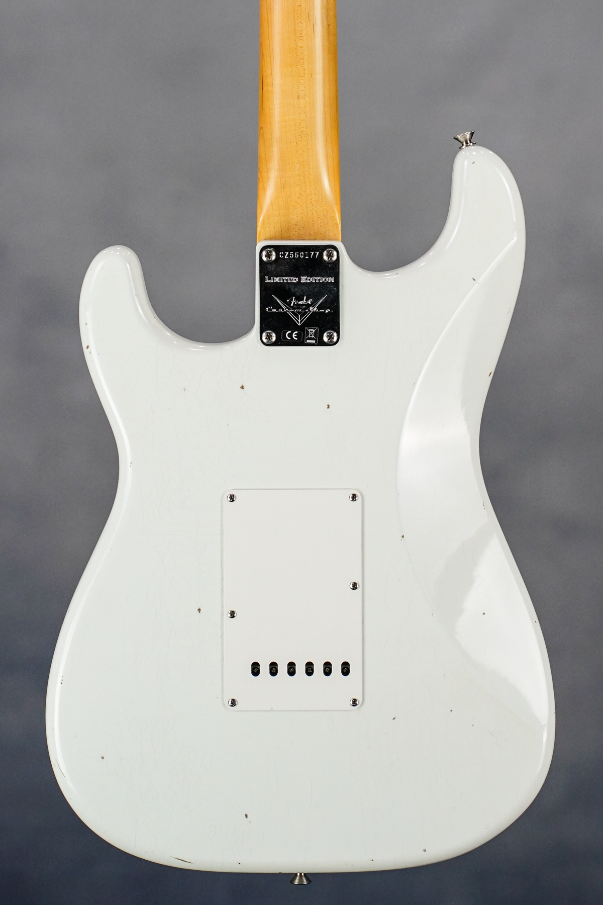 LTD 64 STRAT Journeyman /CC - Aged Olympic White