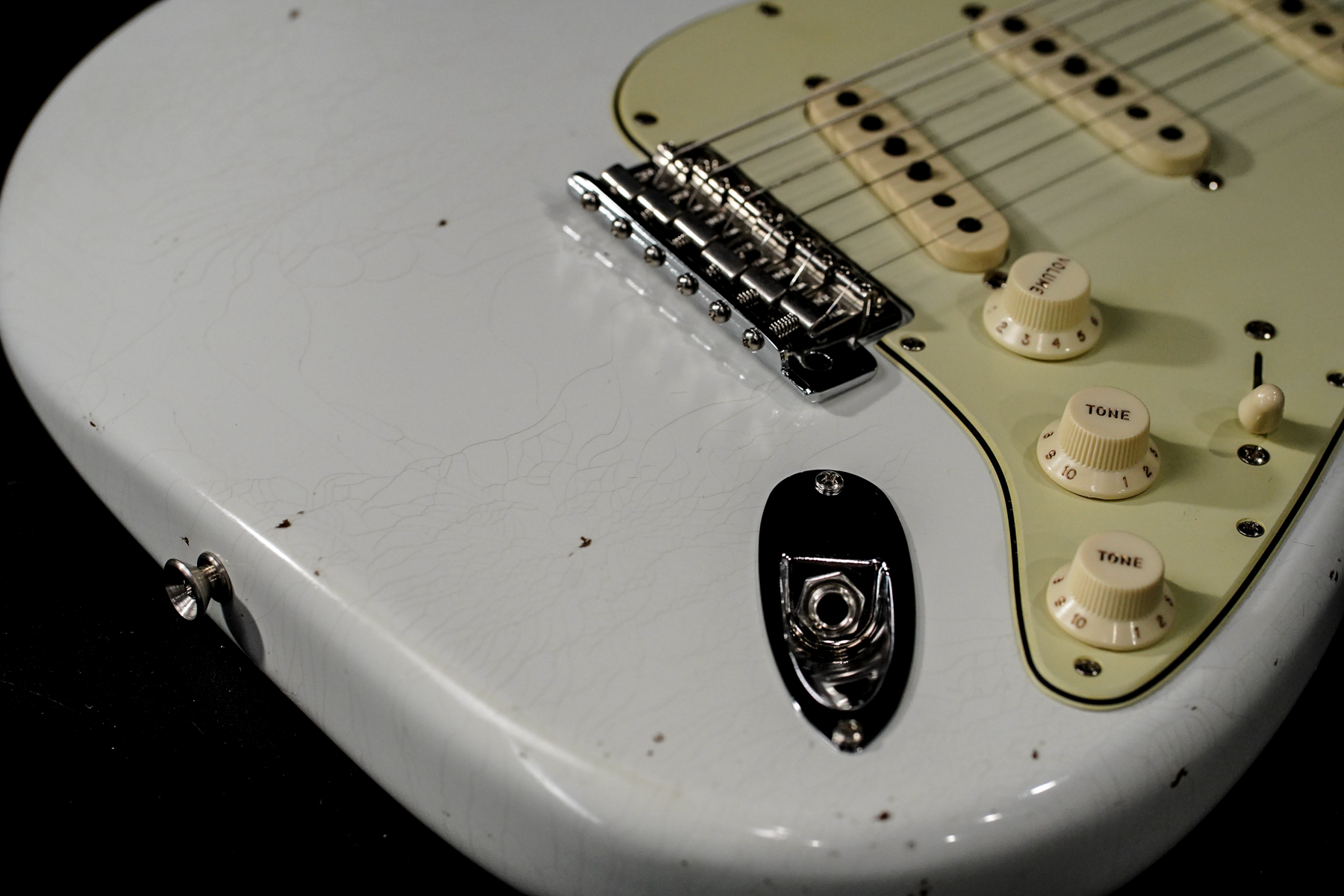 LTD 64 STRAT Journeyman /CC - Aged Olympic White