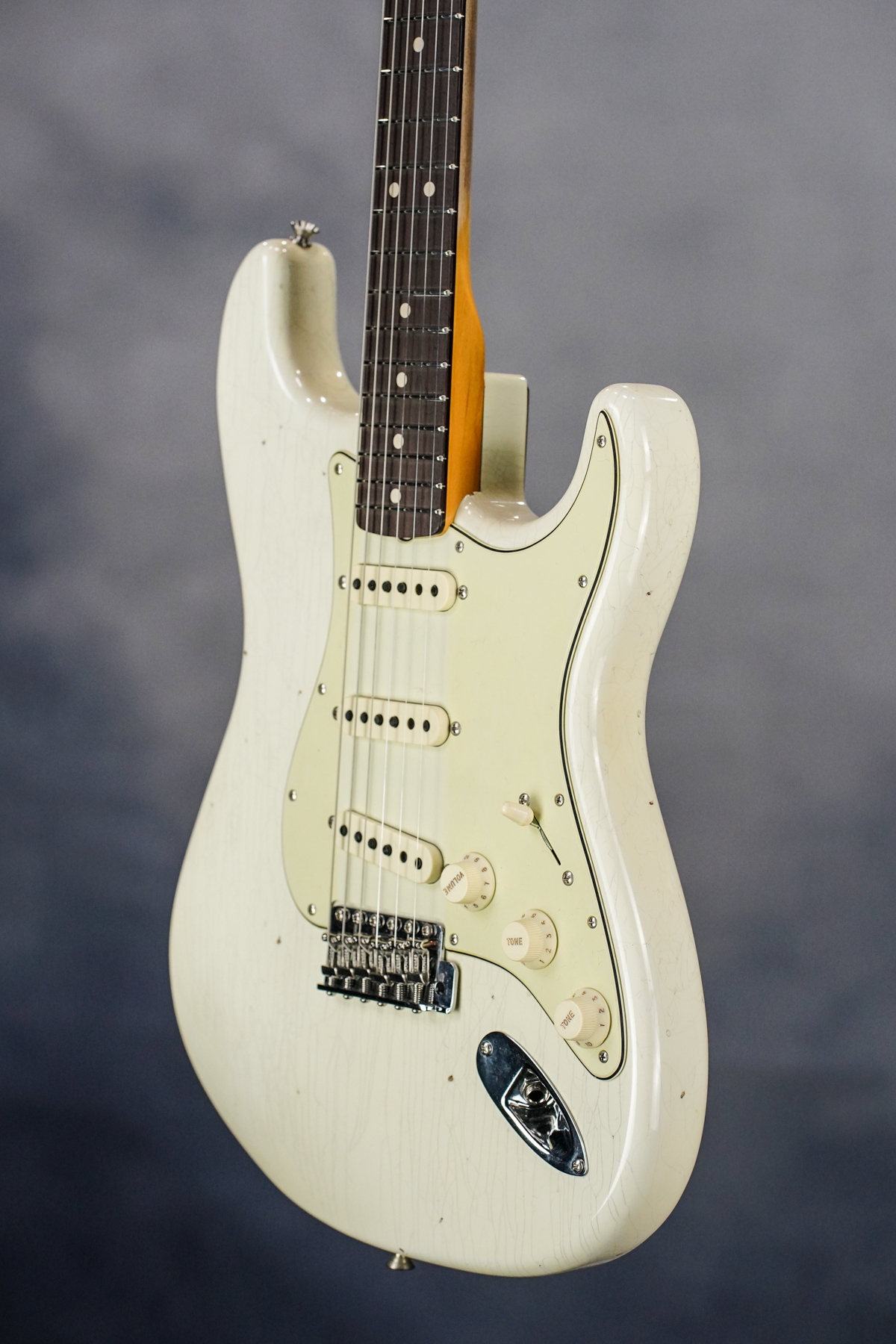 Custom Shop 1963 Strat Relic Aged Olympic White