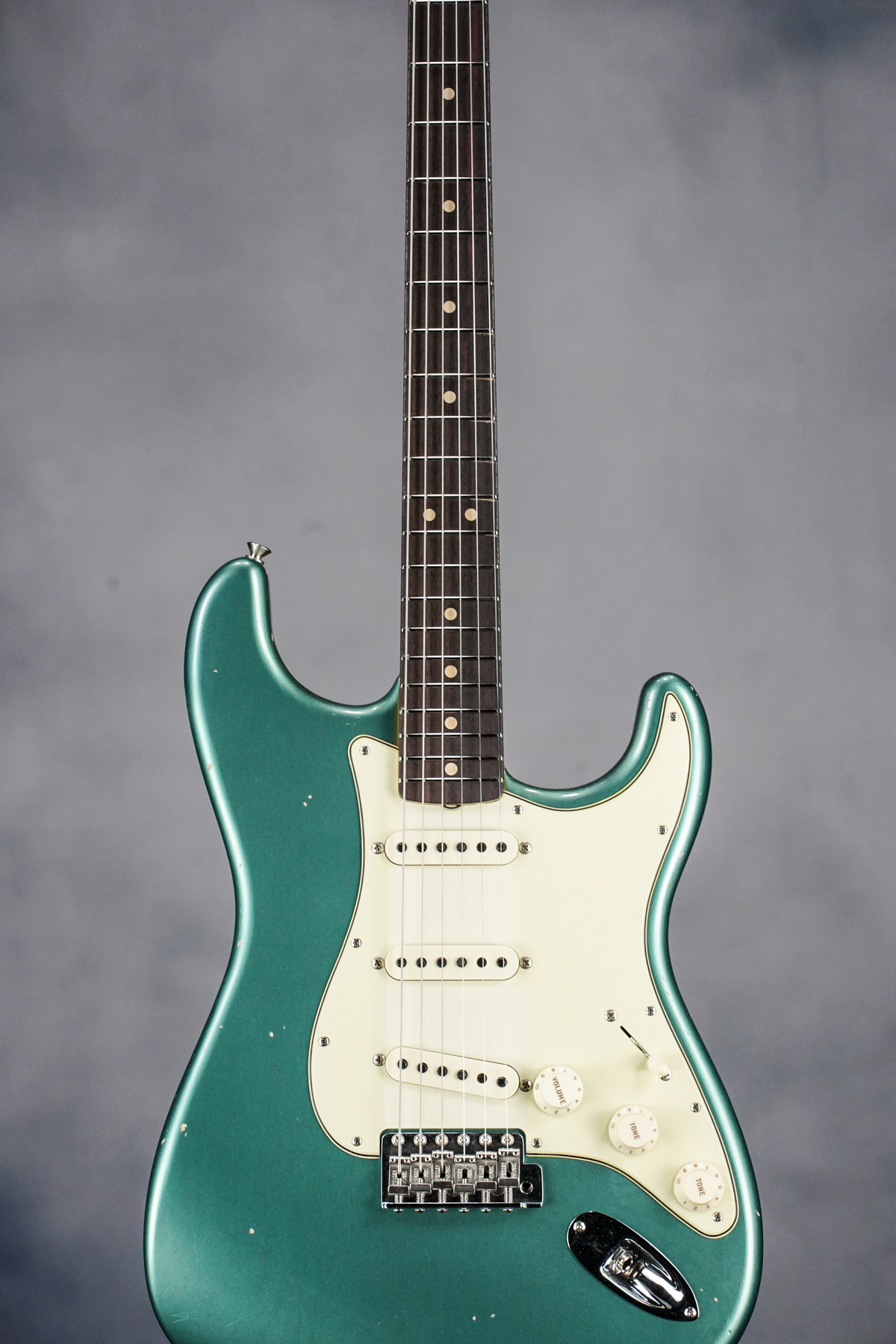 Custom Shop '63 Strat Journeyman Closet Classic Faded Aged Sherwood Green