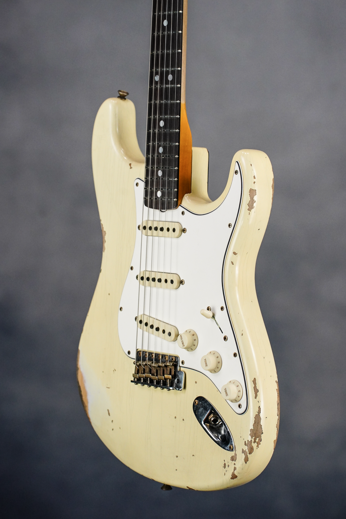 Custom Shop1967 Strat Heavy Relic Aged Vintage White