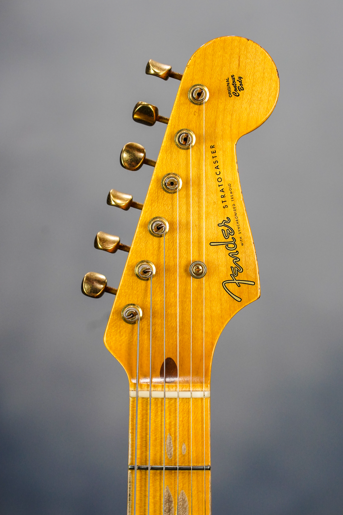 LTD 55 STRAT Relic Gold Hardware - Wide Fade 2 Tone Sunburst