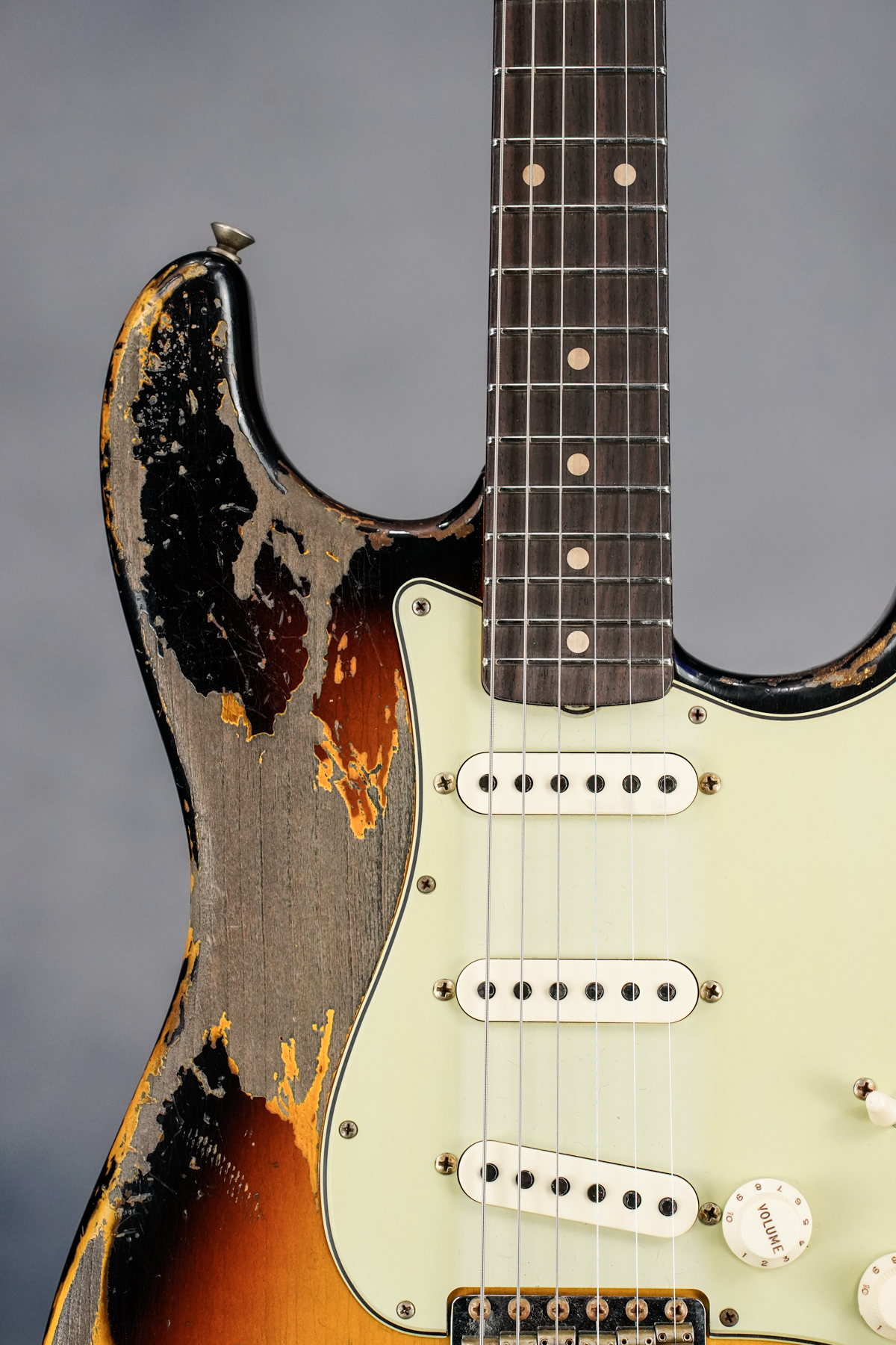 Limited Edition 1960 DualMag II Strat Heavy Relic - Faded Aged 3 Color Sunburst