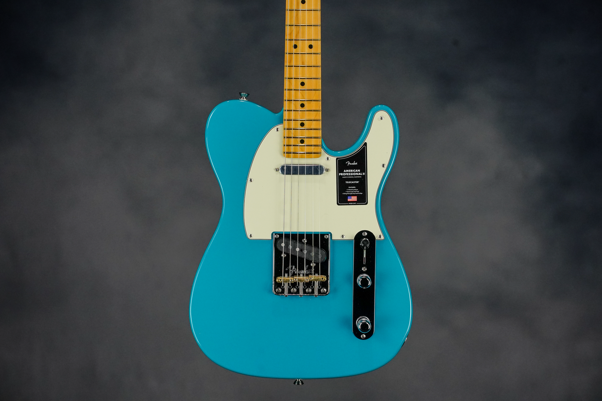 American Professional II Telecaster, Miami Blue, Maple FB