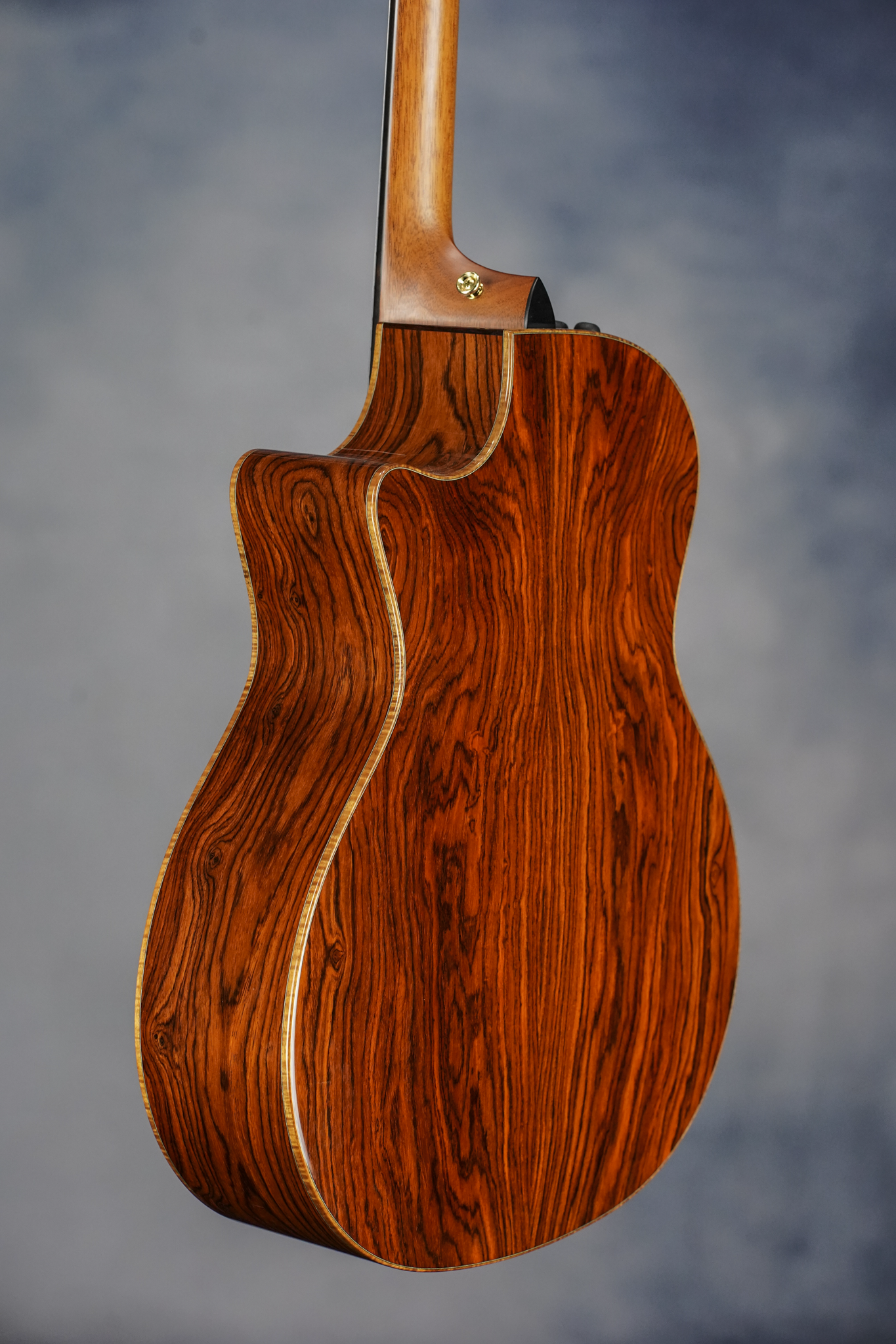 Custom Shop Grand Auditorium, Cocobolo, Beveled Armrest/Venetian Cutaway