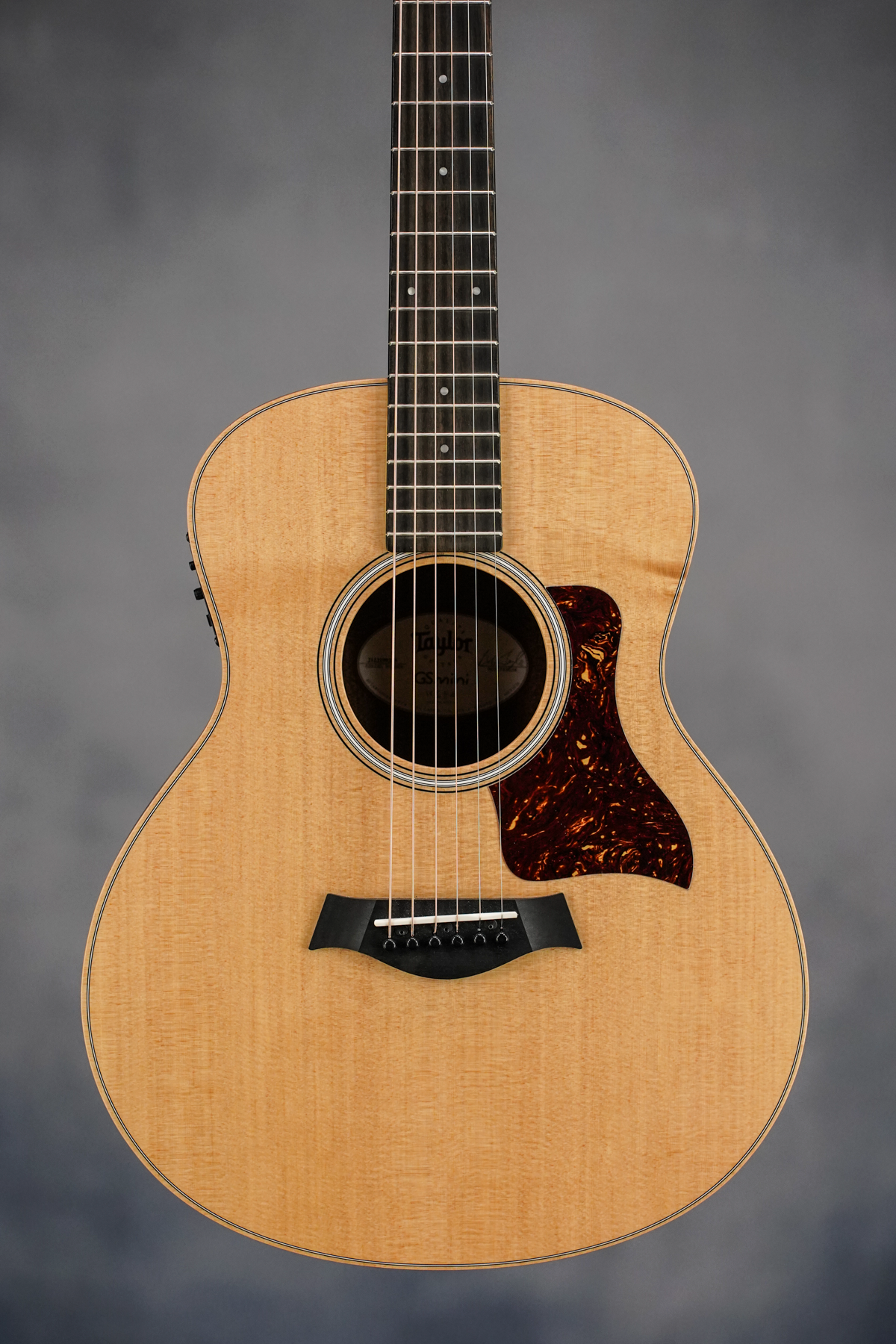 GS Mini-e Rosewood Acoustic-Electric Guitar Natural