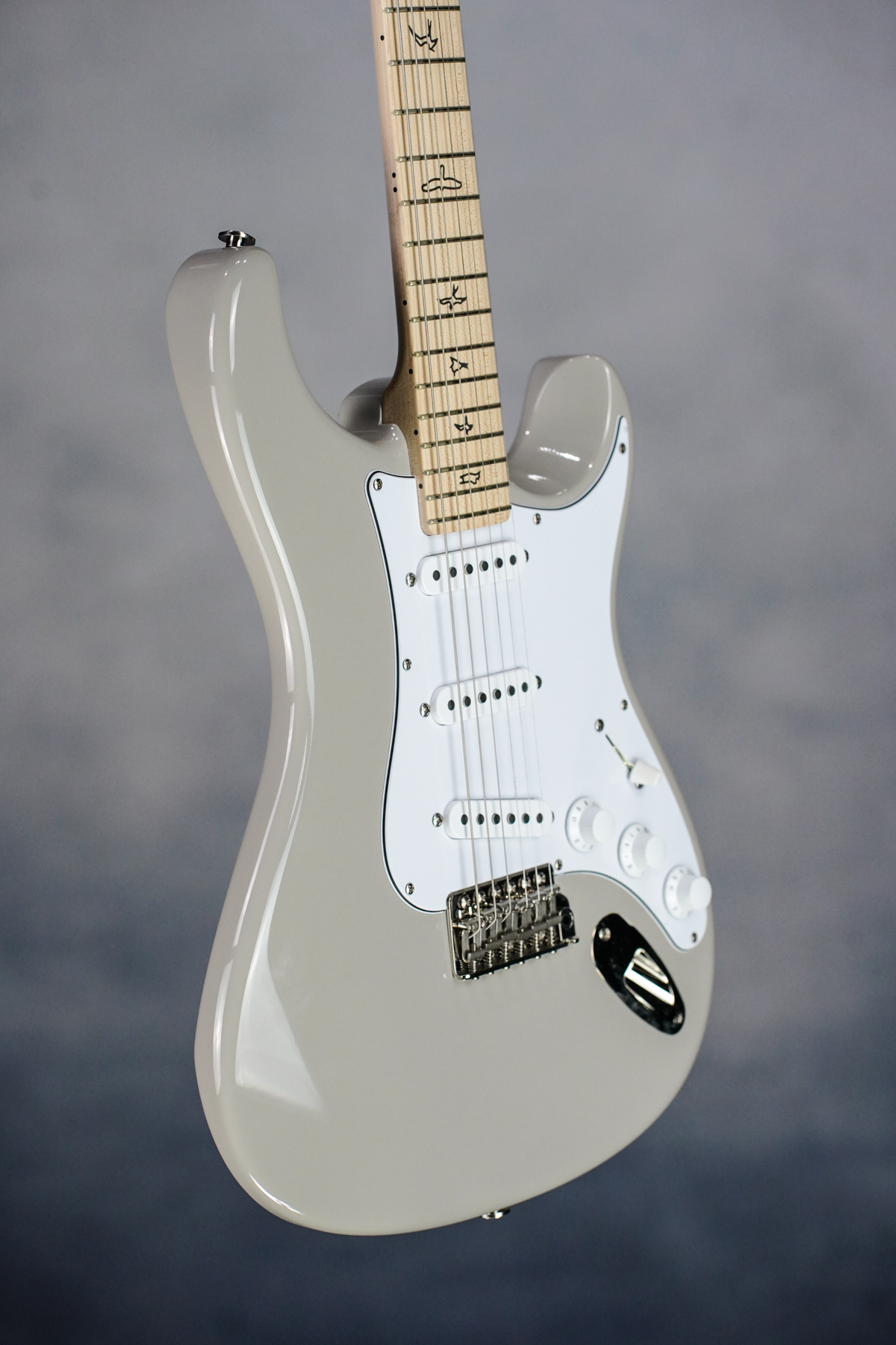 John Mayer Silver Sky, Maple Neck, Moc Sand