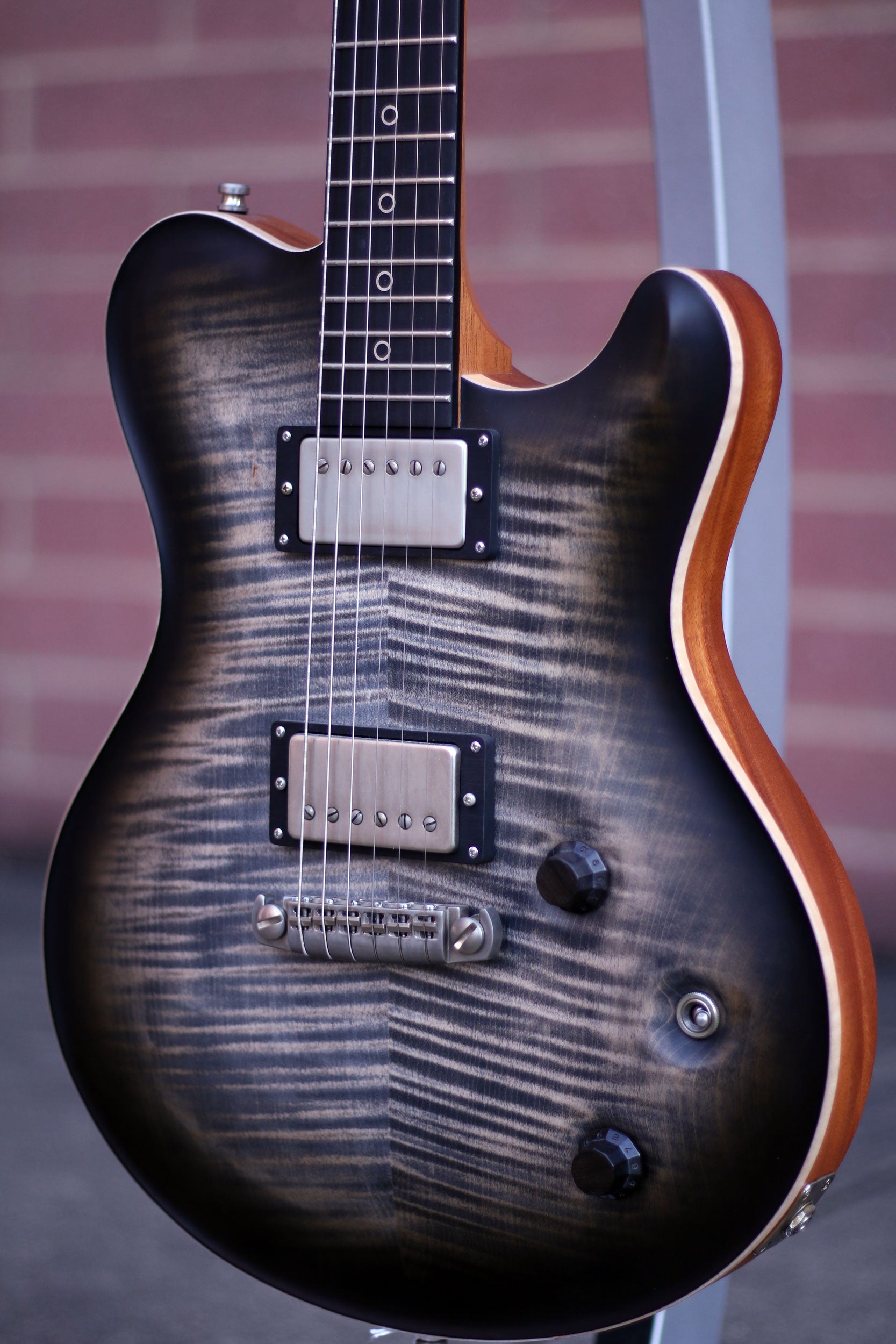 Nik Huber Dolphin II, Exceptional Flame Maple, Light Charcoal Burst